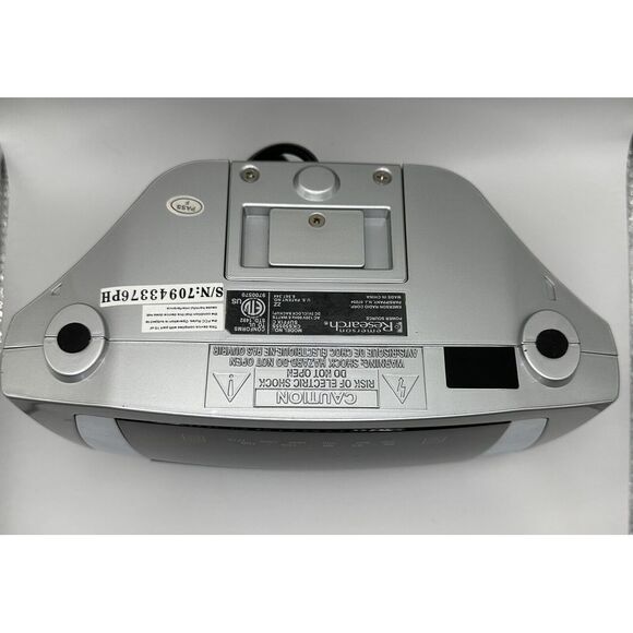 Emerson Research Smart Set Dual Alarm Clock Radio CKS5055S - Picture 3 of 6